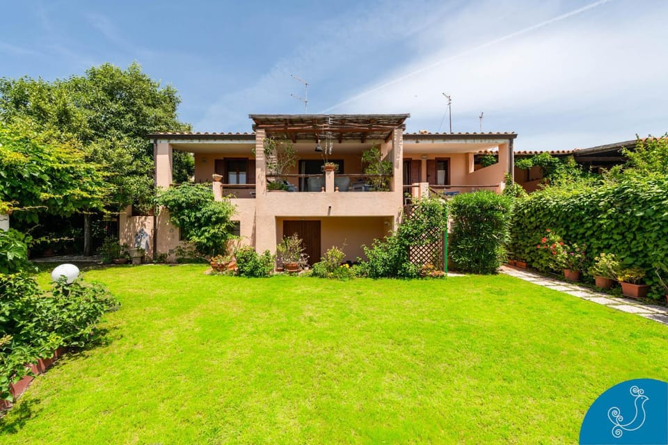 Property building, Garden