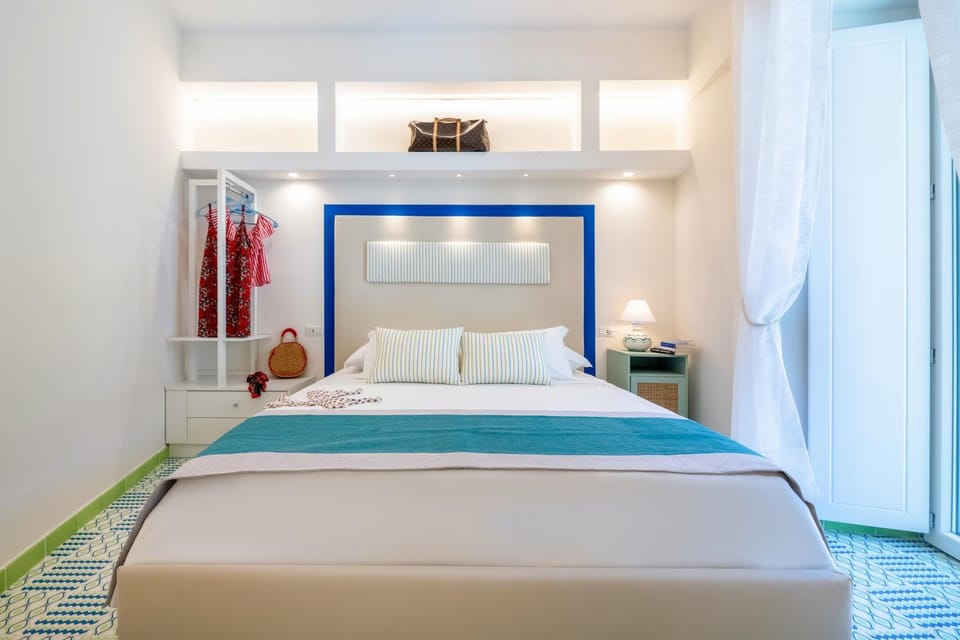 Bedroom, air conditioner