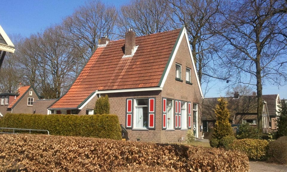Property building, Street view