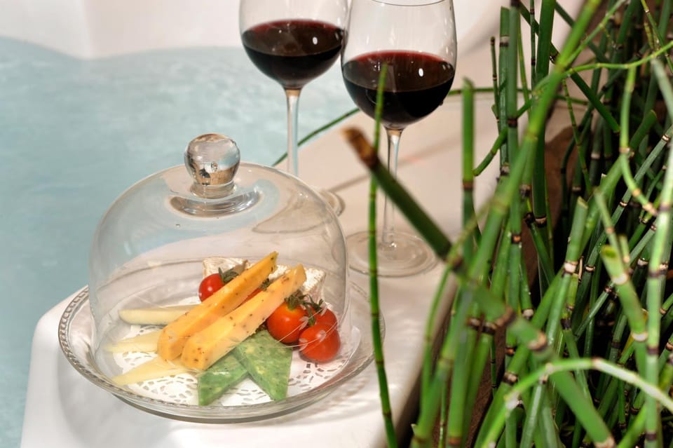 Food and drinks