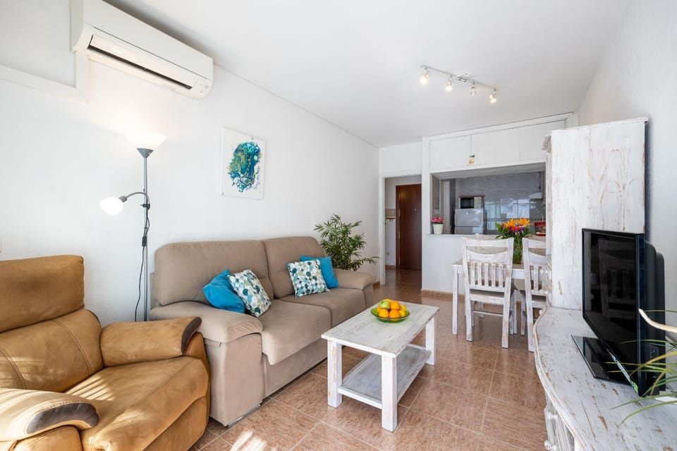 Communal lounge/ TV room, Living room