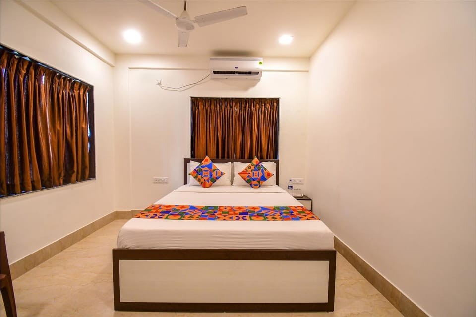 Bed, Bedroom, air conditioner
