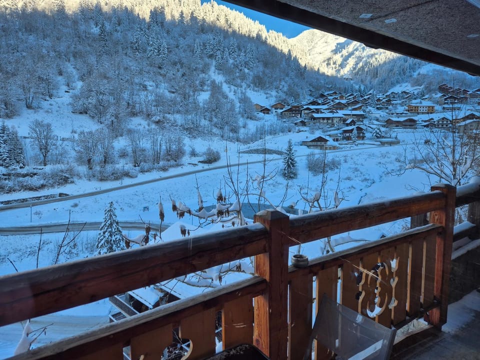 Winter, Balcony/Terrace, Mountain view