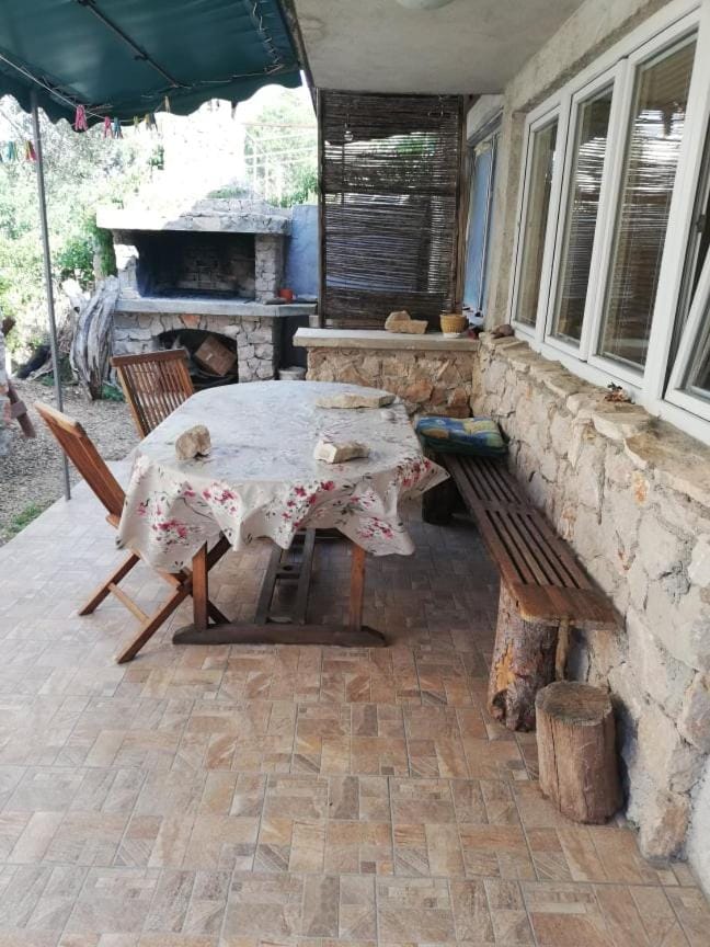 Studio Smokva Apartment in Šibenik-Knin County, Croatia
