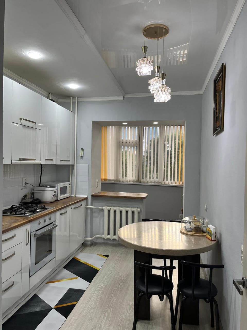 Communal kitchen, kitchen, kitchen