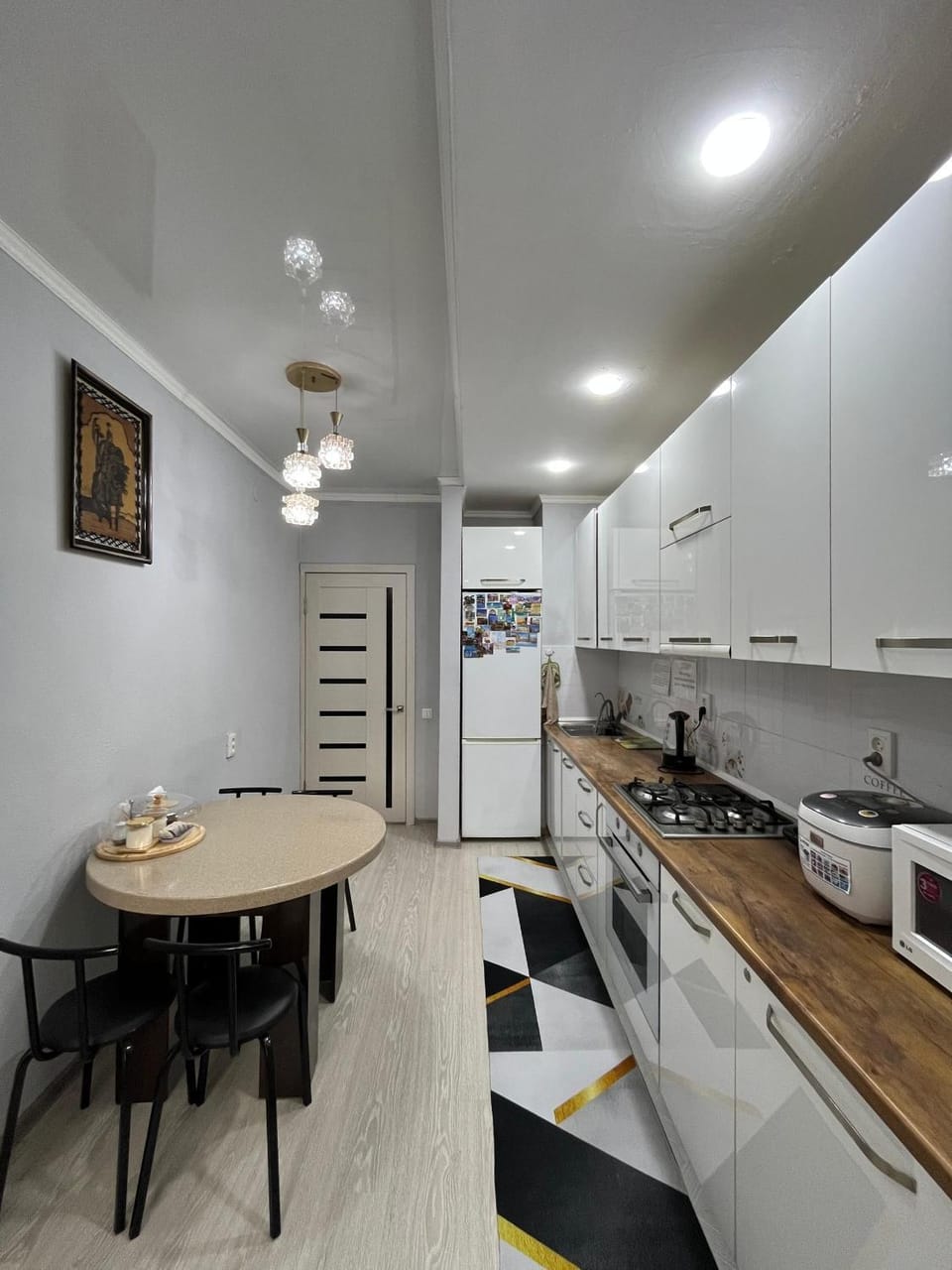 Kitchen or kitchenette, Communal kitchen, kitchen, kitchen