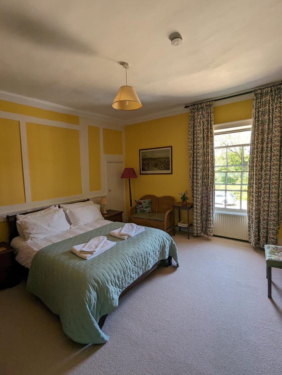Photo of the whole room