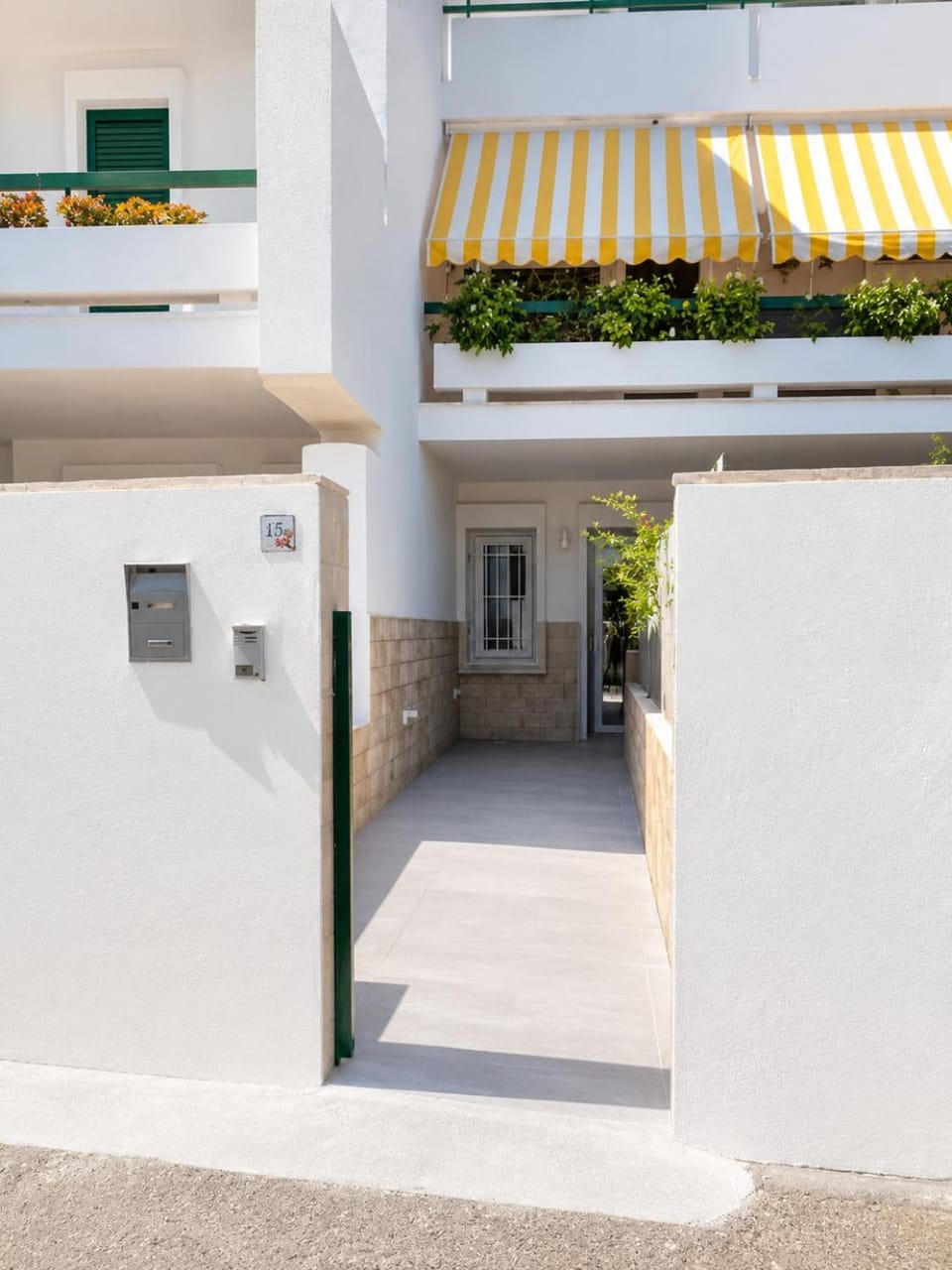 Property building, Day