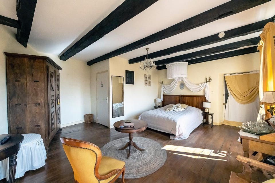 Le Clos d'Albray - Chambres d'hôtes et gite Bed and Breakfast in Auvergne-Rhône-Alpes