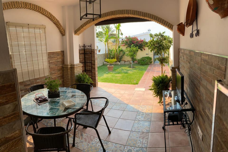 Patio, Facade/entrance, Balcony/Terrace, Garden view