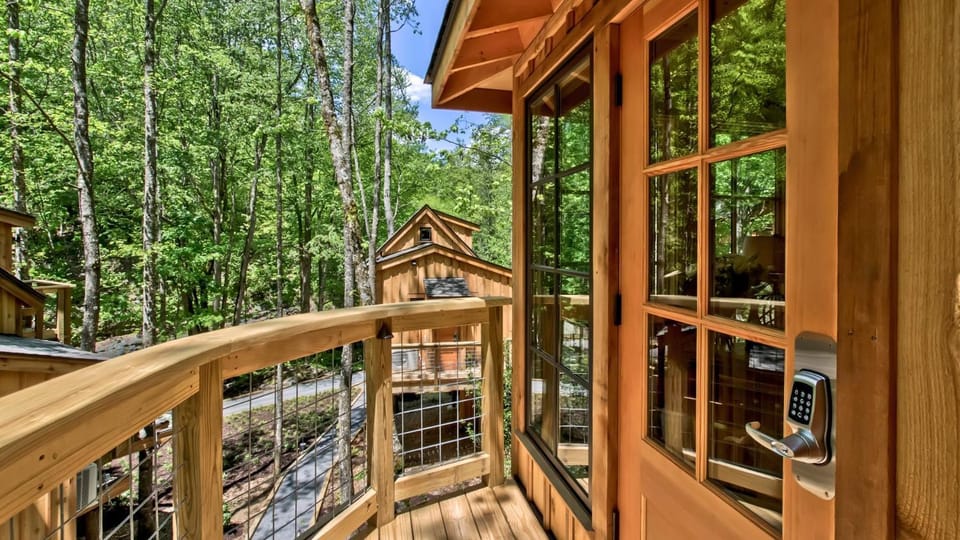 Spring, Day, Natural landscape, View (from property/room), Balcony/Terrace