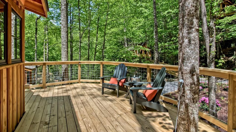 Patio, Spring, Day, Natural landscape, View (from property/room), Balcony/Terrace