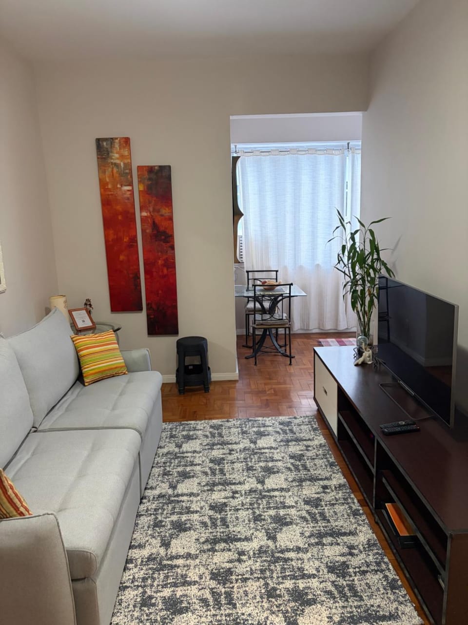 Communal lounge/ TV room, TV and multimedia, Living room, Seating area