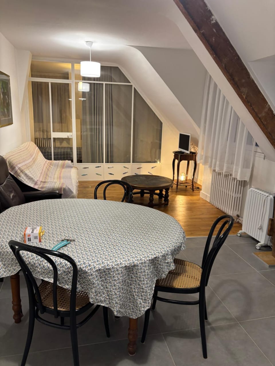 Le premier etage indépendant dans une maison avec grand parc House in Lorient