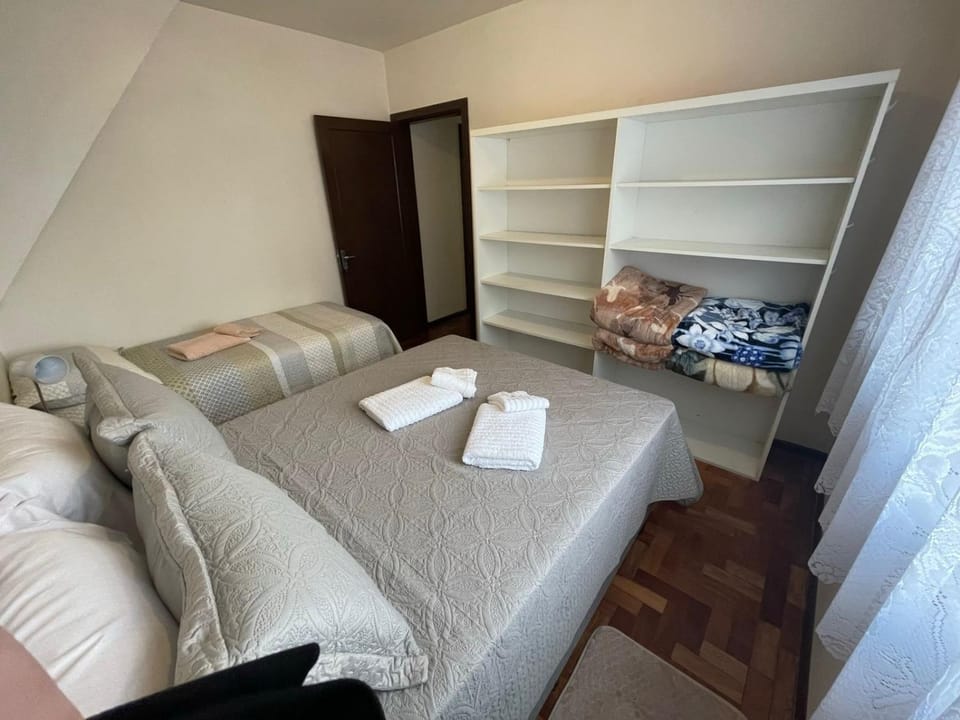 Apartamento para 10 pessoas - Blumenhaus 201 - uma quadra da Rua Coberta! Apartment in Gramado