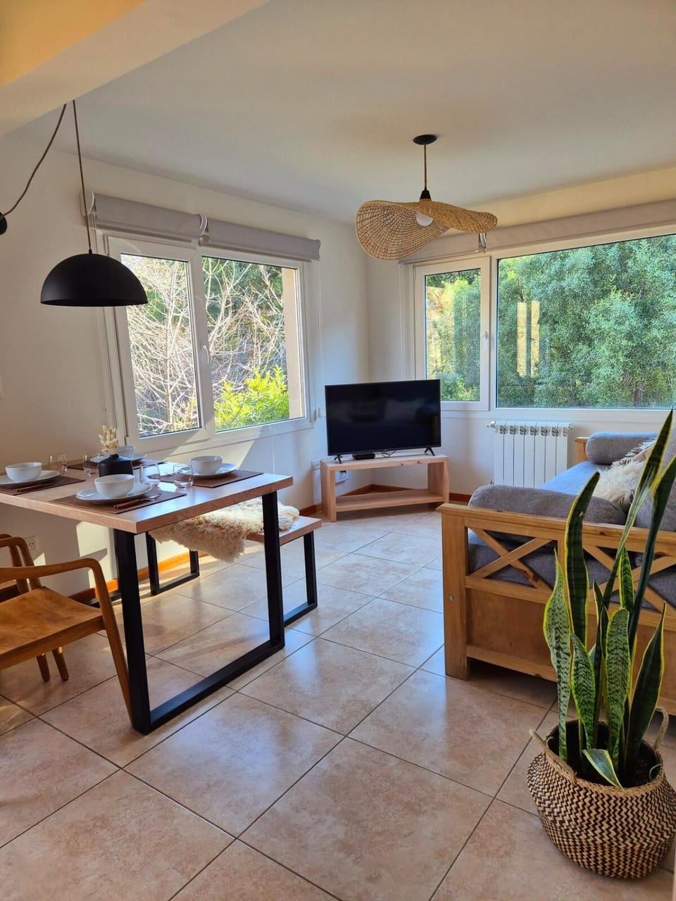 Living room, Dining area