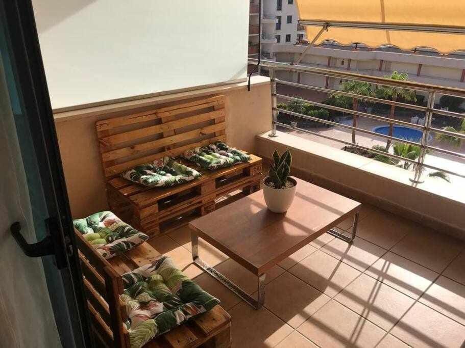 Day, View (from property/room), Balcony/Terrace, Balcony/Terrace, Living room, Seating area