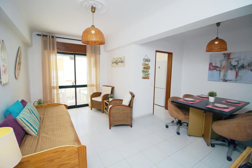 Communal lounge/ TV room, Living room, Seating area