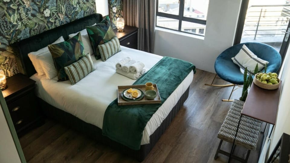 Stylish 2 Bedroom Apartment in Cape Town with Stunning Views House in Cape Town