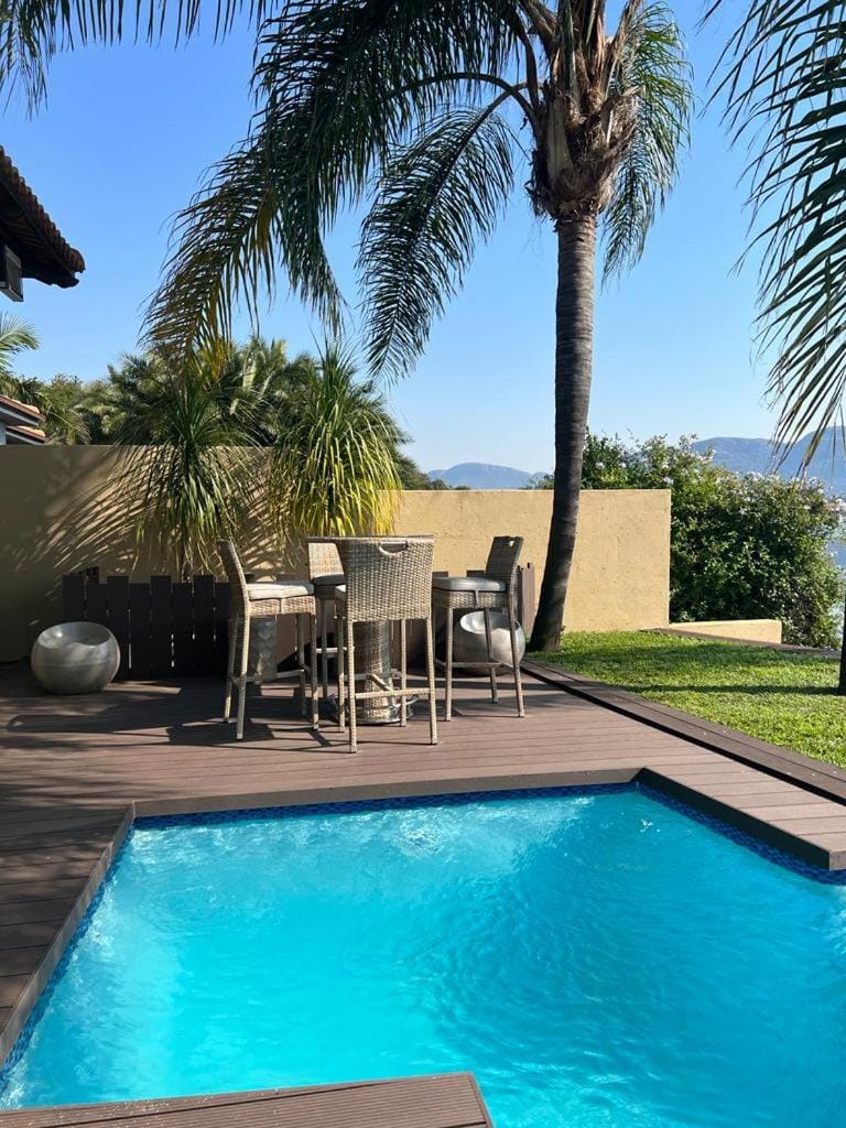 Pecanwood Dam View Villa in Gauteng