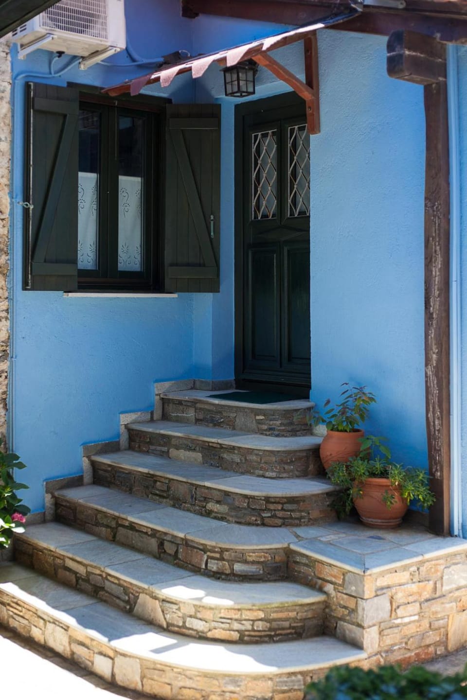 Facade/entrance