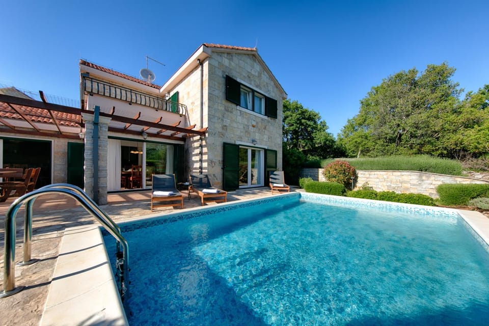 Villa Luči Villa in Split-Dalmatia County