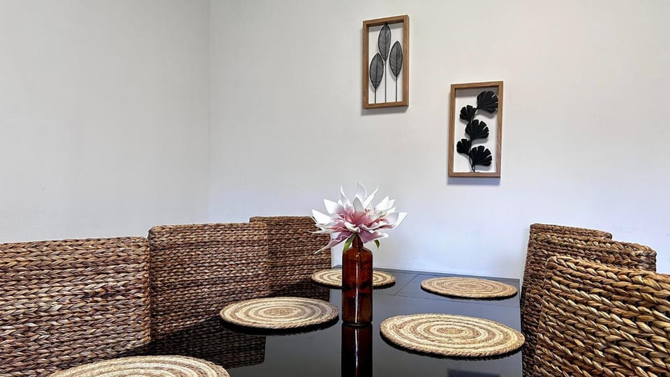 Decorative detail, Dining area, kitchen