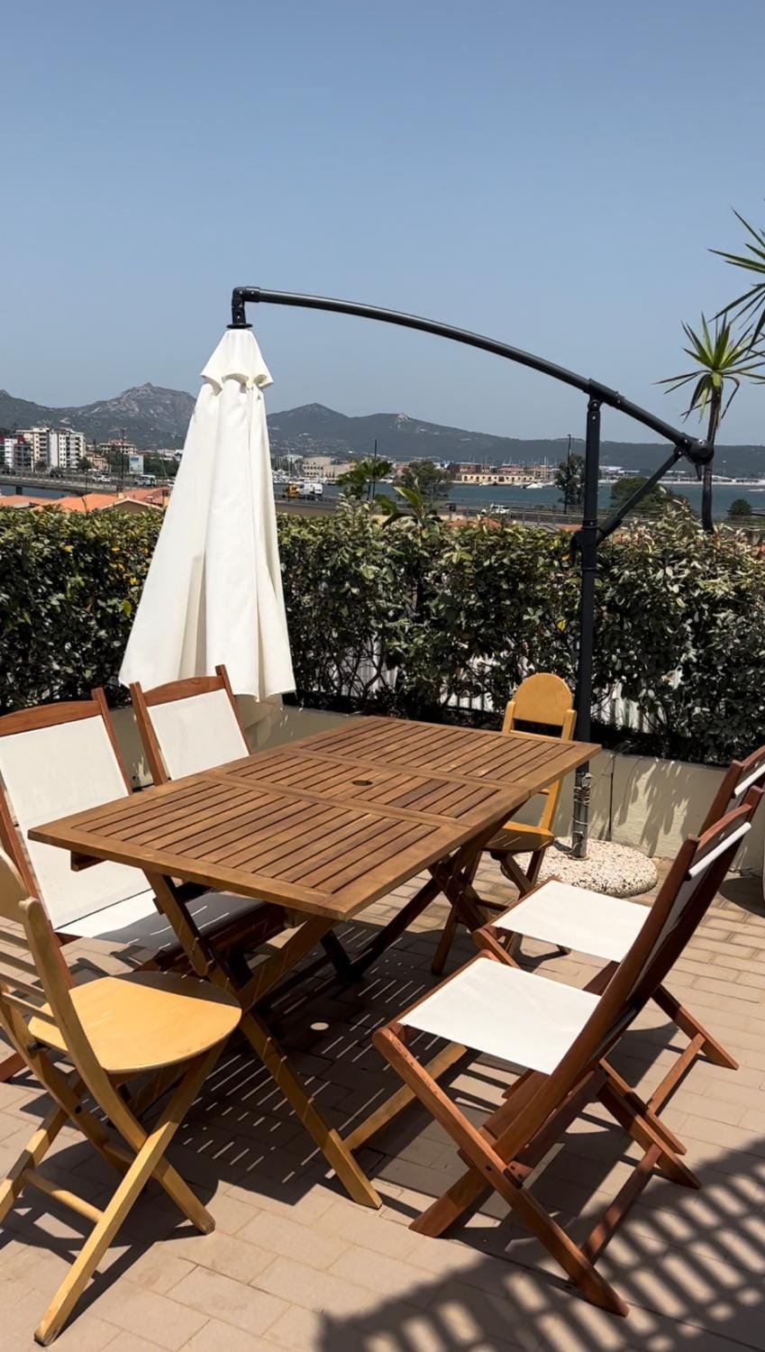 Sunny rooftop loft with gorgeous views of Olbia Apartment in Olbia