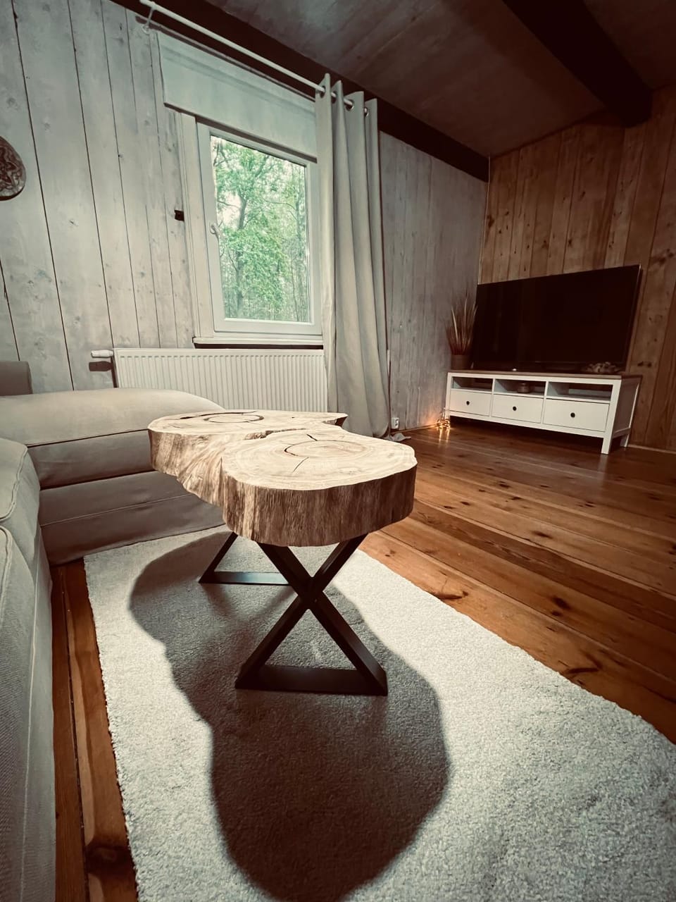 Communal lounge/ TV room, TV and multimedia, Living room, Seating area