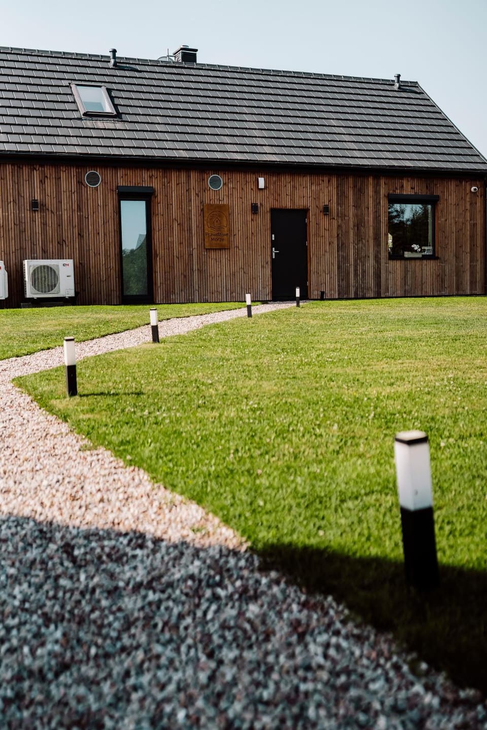 Property building, Spring, Natural landscape, Garden, Garden view