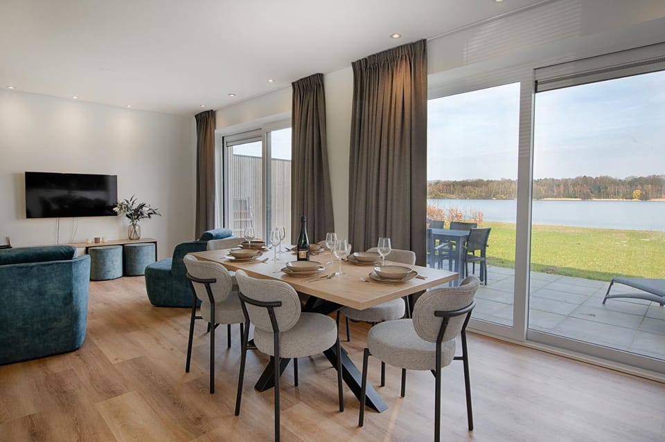 Resort Boschmolenplas Campground/ 
RV Resort in Limburg (province)