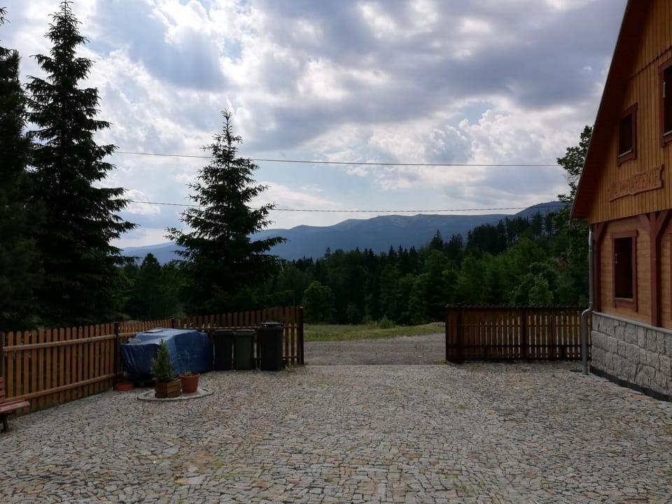Willa Marzenie Apartment in Lower Silesian Voivodeship