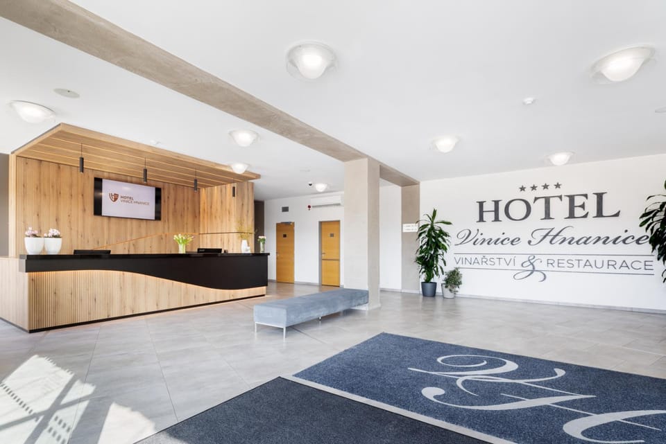 Hotel Vinice Hnanice Hotel in South Moravian Region