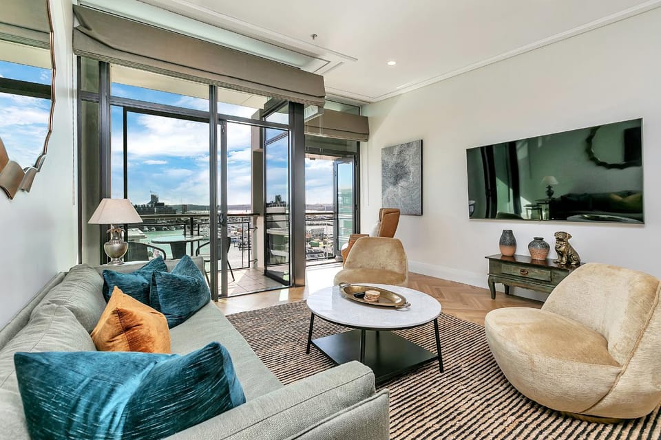 TV and multimedia, View (from property/room), Balcony/Terrace, Living room