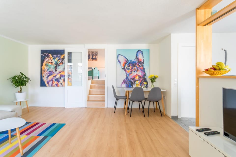 Living room, Dining area