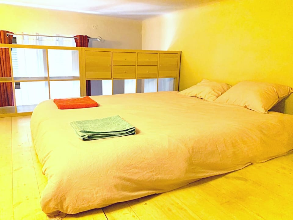Lilly apartment main train station old town by The Heritage House Main Square Cracow Apartment in Krakow