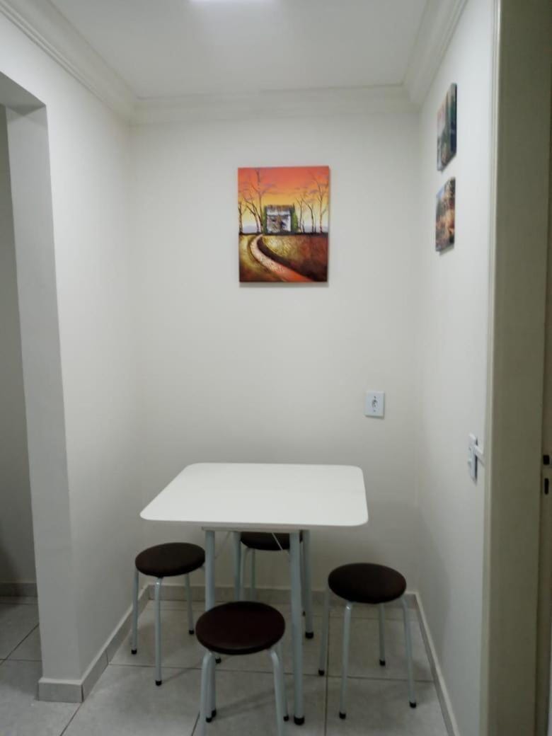 Espaço completo bem localizado c estacionamento Apartment in Foz do Iguaçu