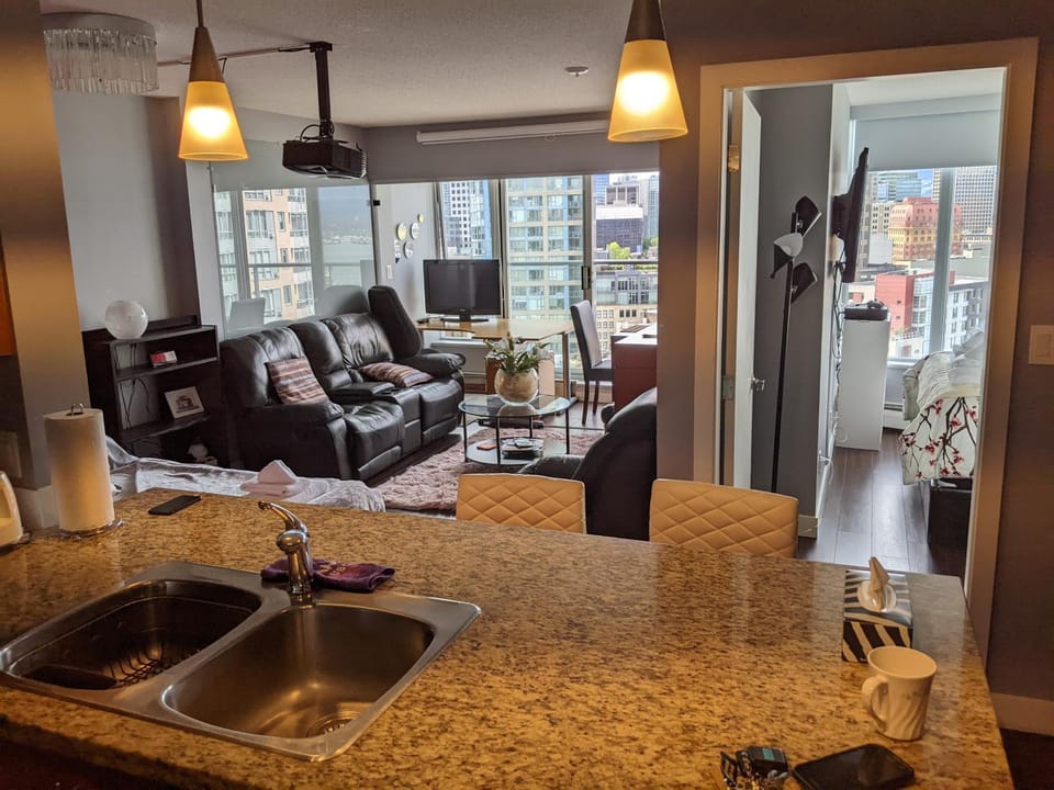 Kitchen or kitchenette, Living room, Photo of the whole room, Seating area