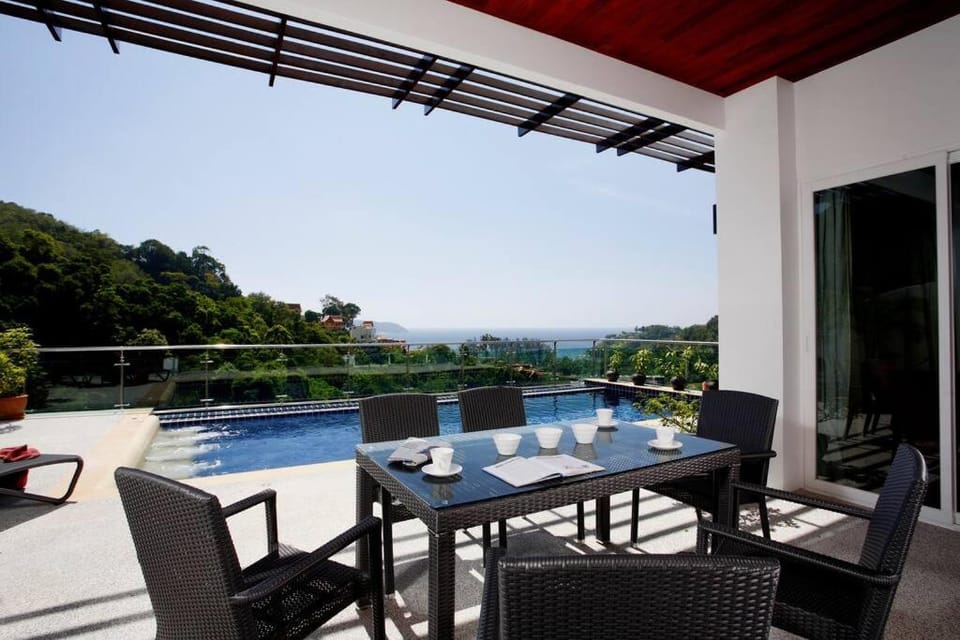 Phuket Kamala, Spectacular Seaviews, Private pool, 3 BR Apartment in Kamala