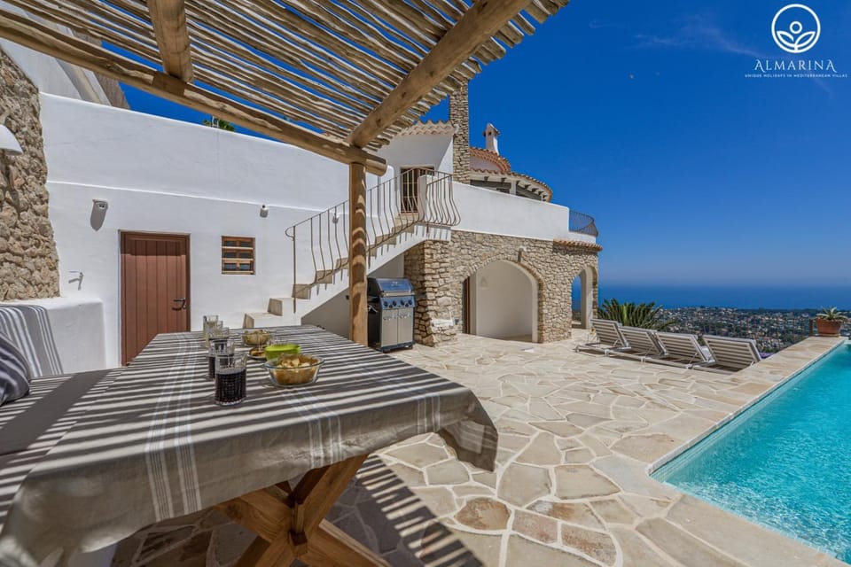 BBQ facilities, Balcony/Terrace, sunbed