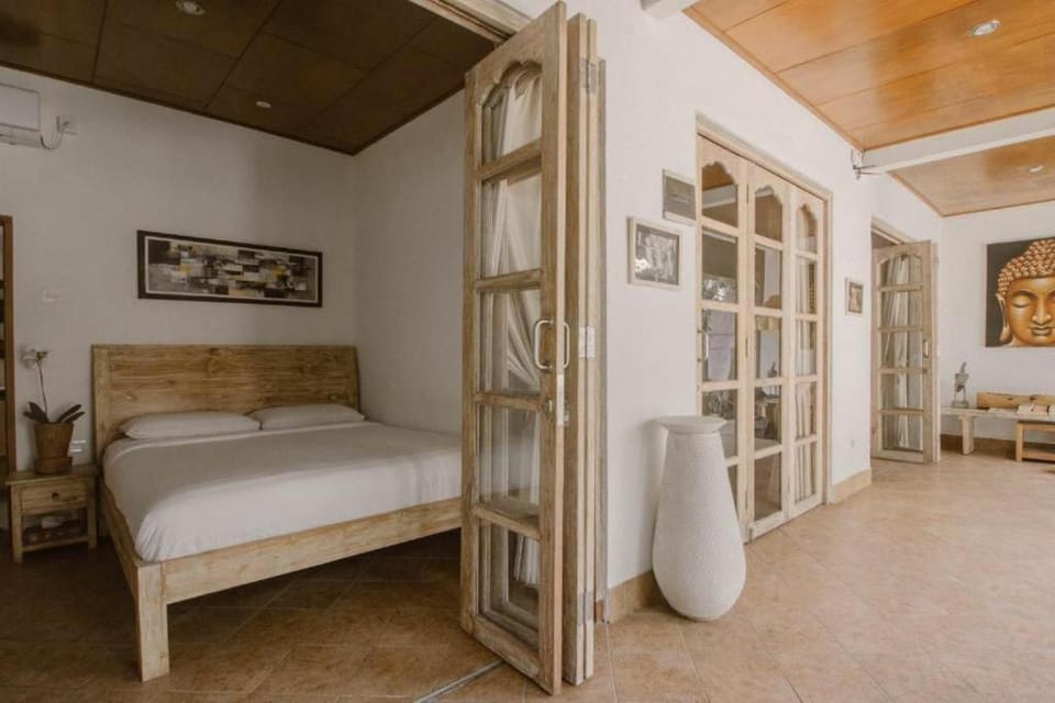 Bed, Bedroom, air conditioner