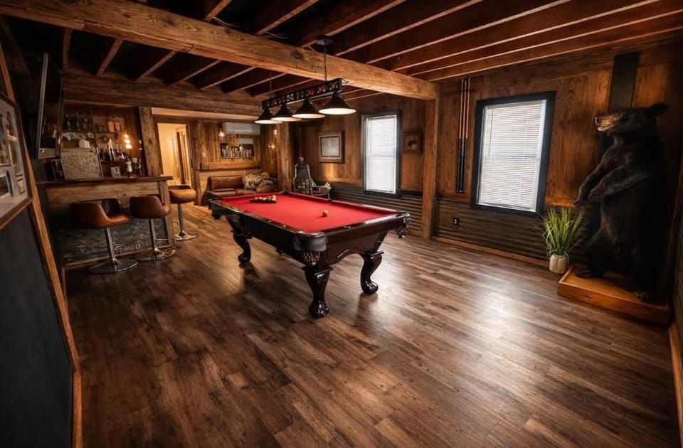 The Camptons House /Pool/Sauna/HotTub/GrillHut/Ski House in Haines Falls