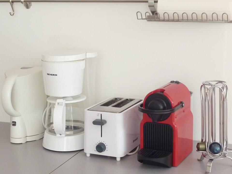 Kitchen or kitchenette, Decorative detail
