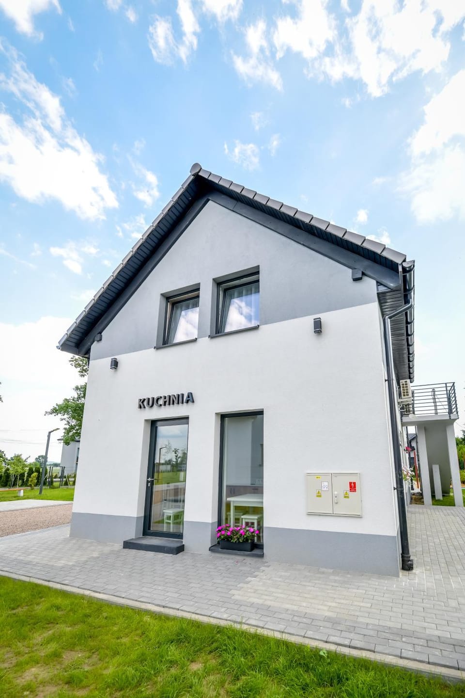 Property building, Facade/entrance