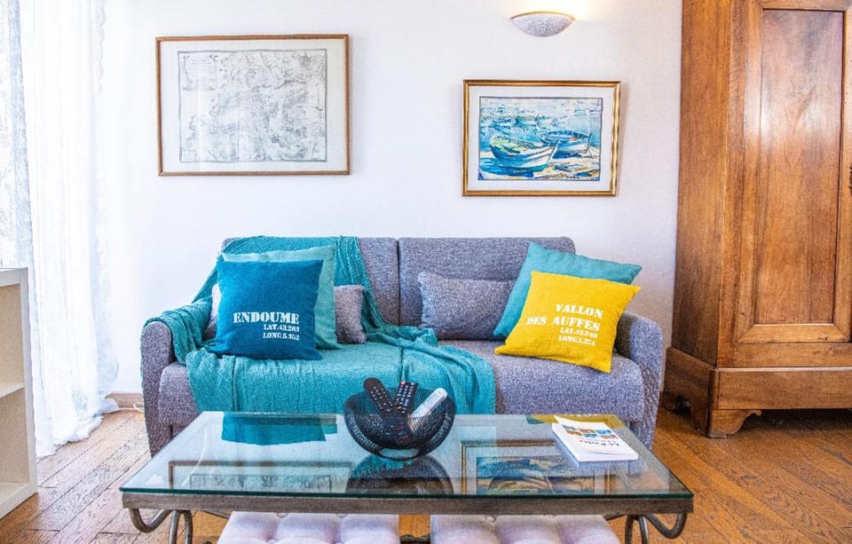 Joli T3 à Endoume à 600 m de la plage avec parking privé Apartment in Marseille