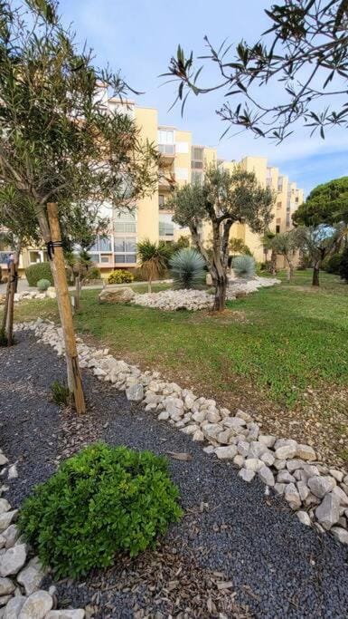 Comme à la maison!!A 5 min à pied plage,pkg privé Apartment in Le Grau-du-Roi