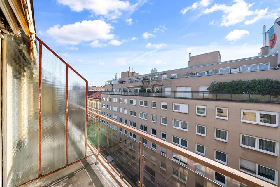 Property building, Day, View (from property/room), Balcony/Terrace, City view