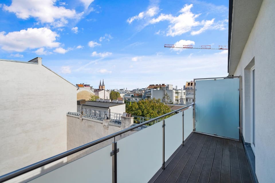 Property building, Day, View (from property/room), Balcony/Terrace, City view