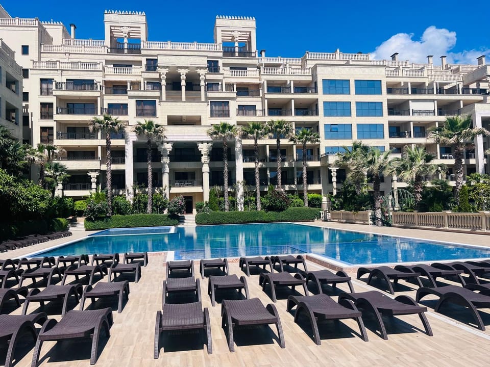 Property building, Swimming pool