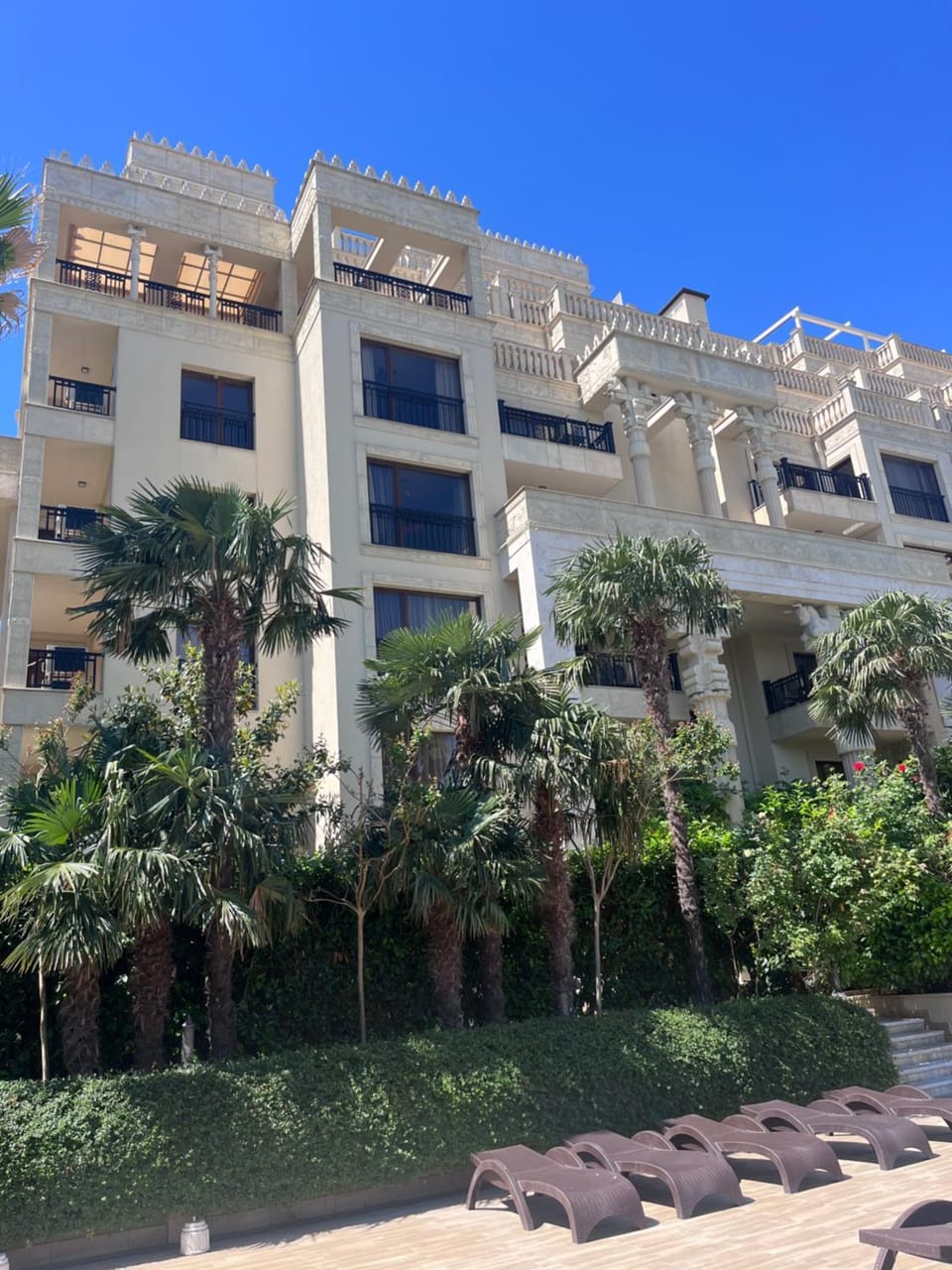 Property building, Facade/entrance, Day